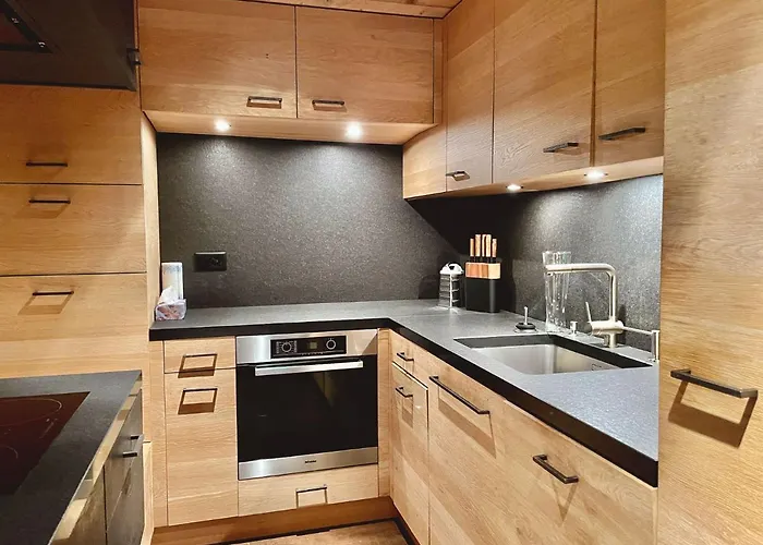 Reseda 222 Appartamento *